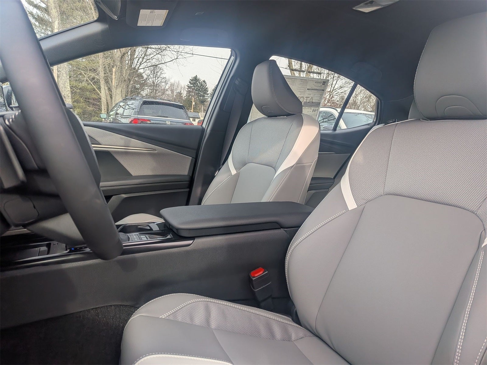 2026 Toyota Camry SE AWD