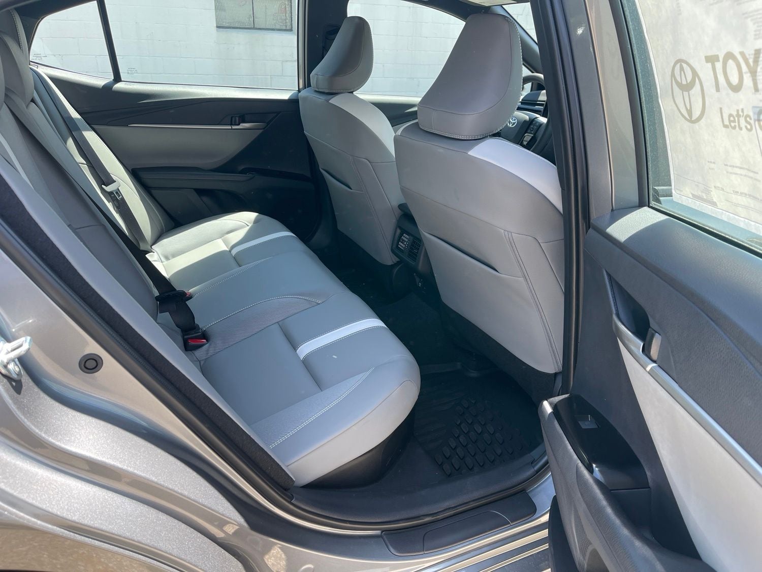2026 Toyota Camry SE AWD