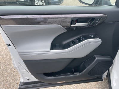 2026 Toyota Highlander Limited