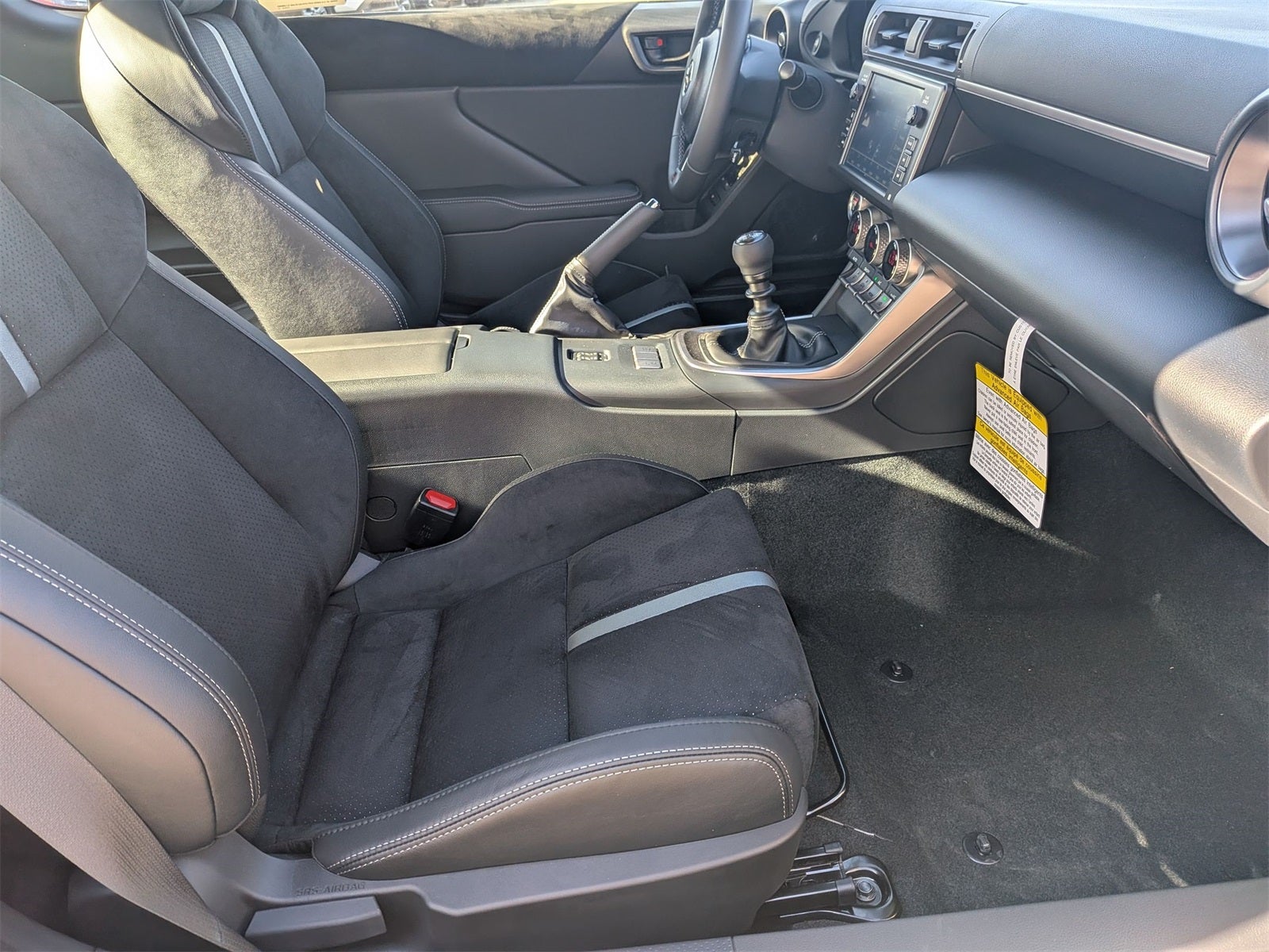 2025 Toyota GR86 Premium MT