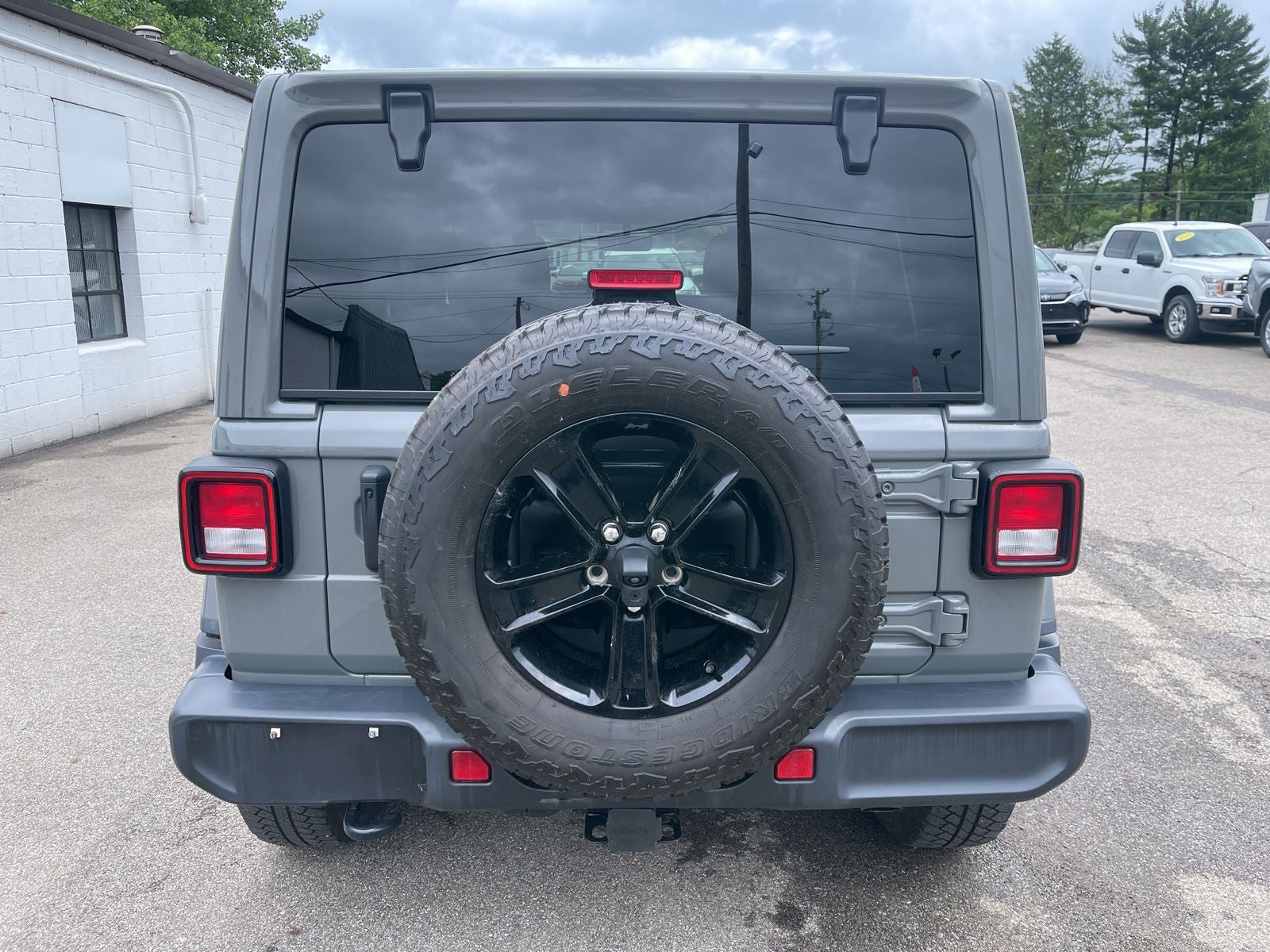 2022 Jeep Wrangler Unlimited Sahara Altitude