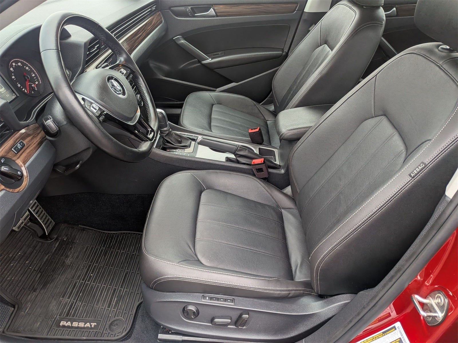 2020 Volkswagen Passat 2.0T SEL