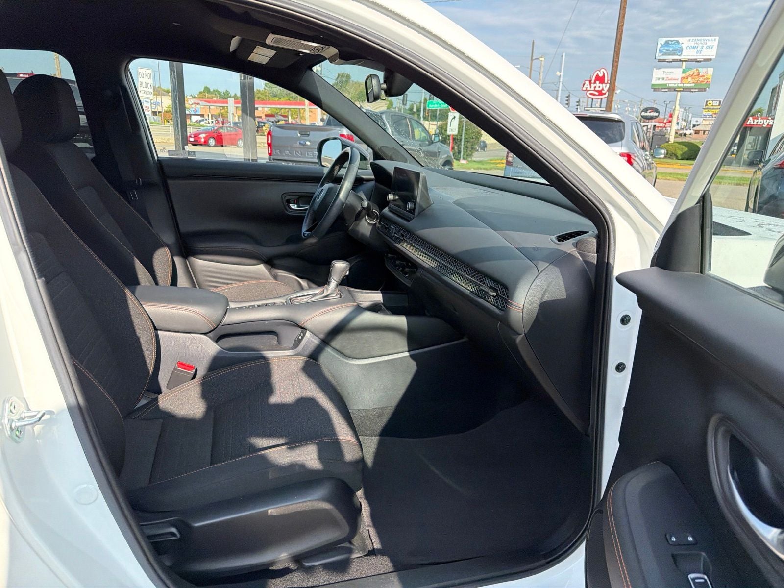 2024 Honda HR-V Sport w/o BSI