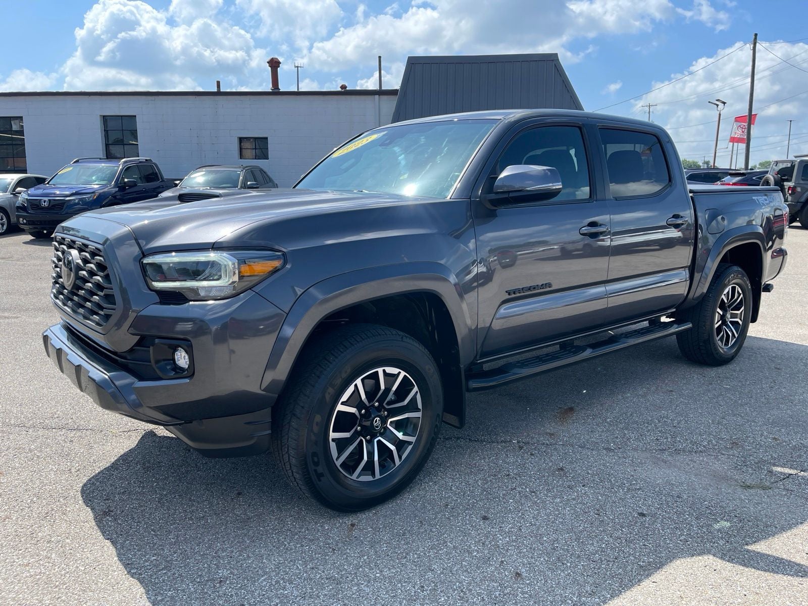2023 Toyota Tacoma TRD Sport V6