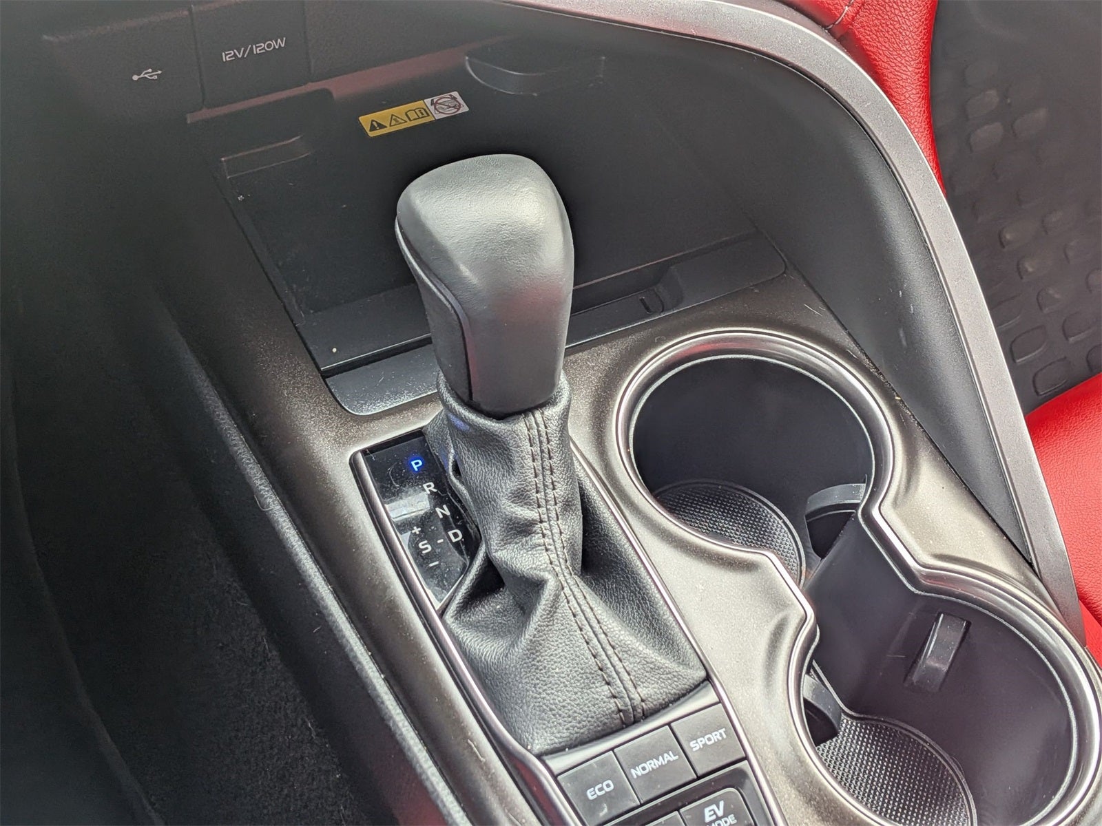 2024 Toyota Camry Hybrid XSE