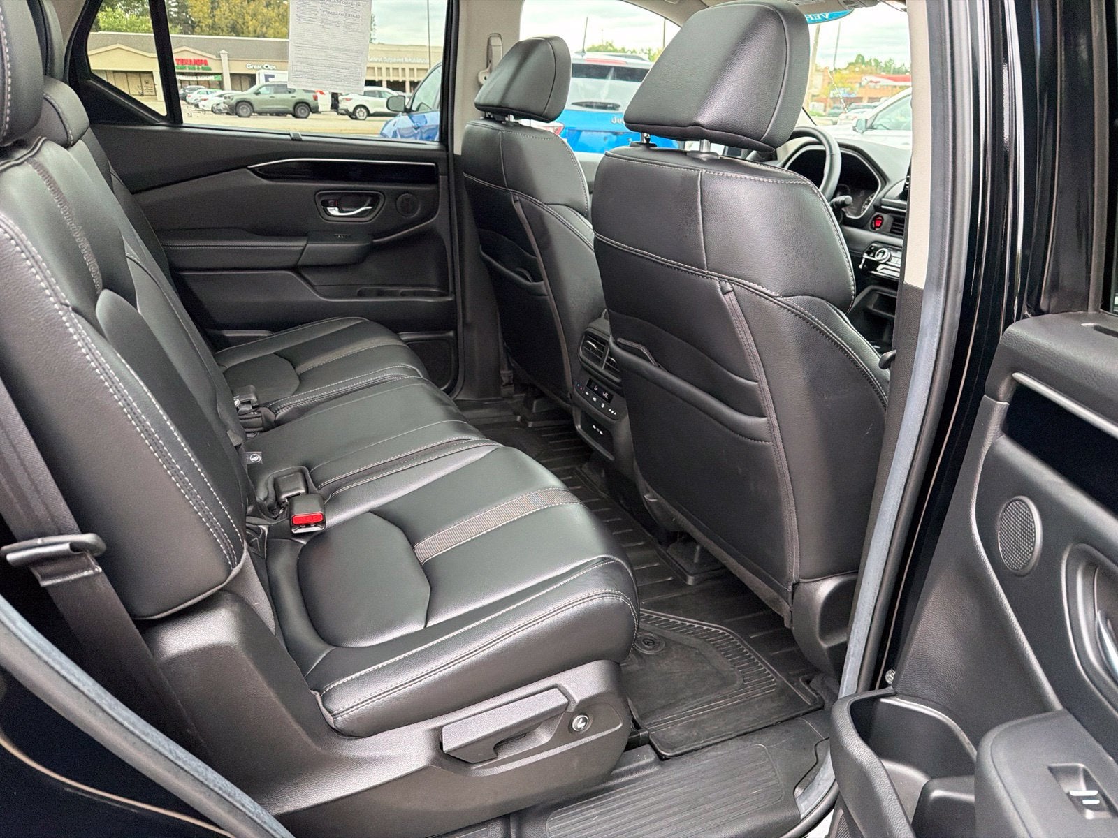 2025 Honda Pilot AWD Touring w/HPD Wheels