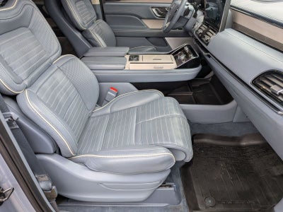 2024 Lincoln Navigator Black Label