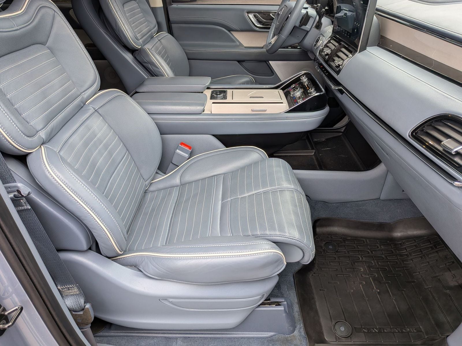 2024 Lincoln Navigator Black Label