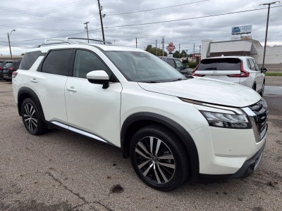 2023 Nissan Pathfinder Platinum