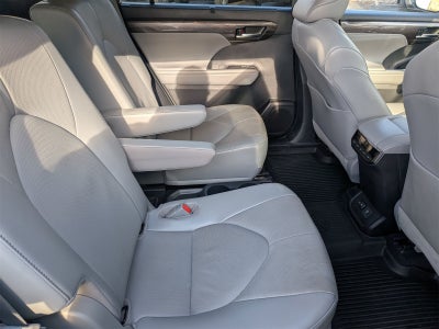 2022 Toyota Highlander Limited