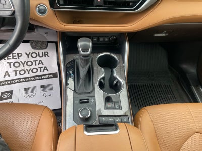 2021 Toyota Highlander Platinum