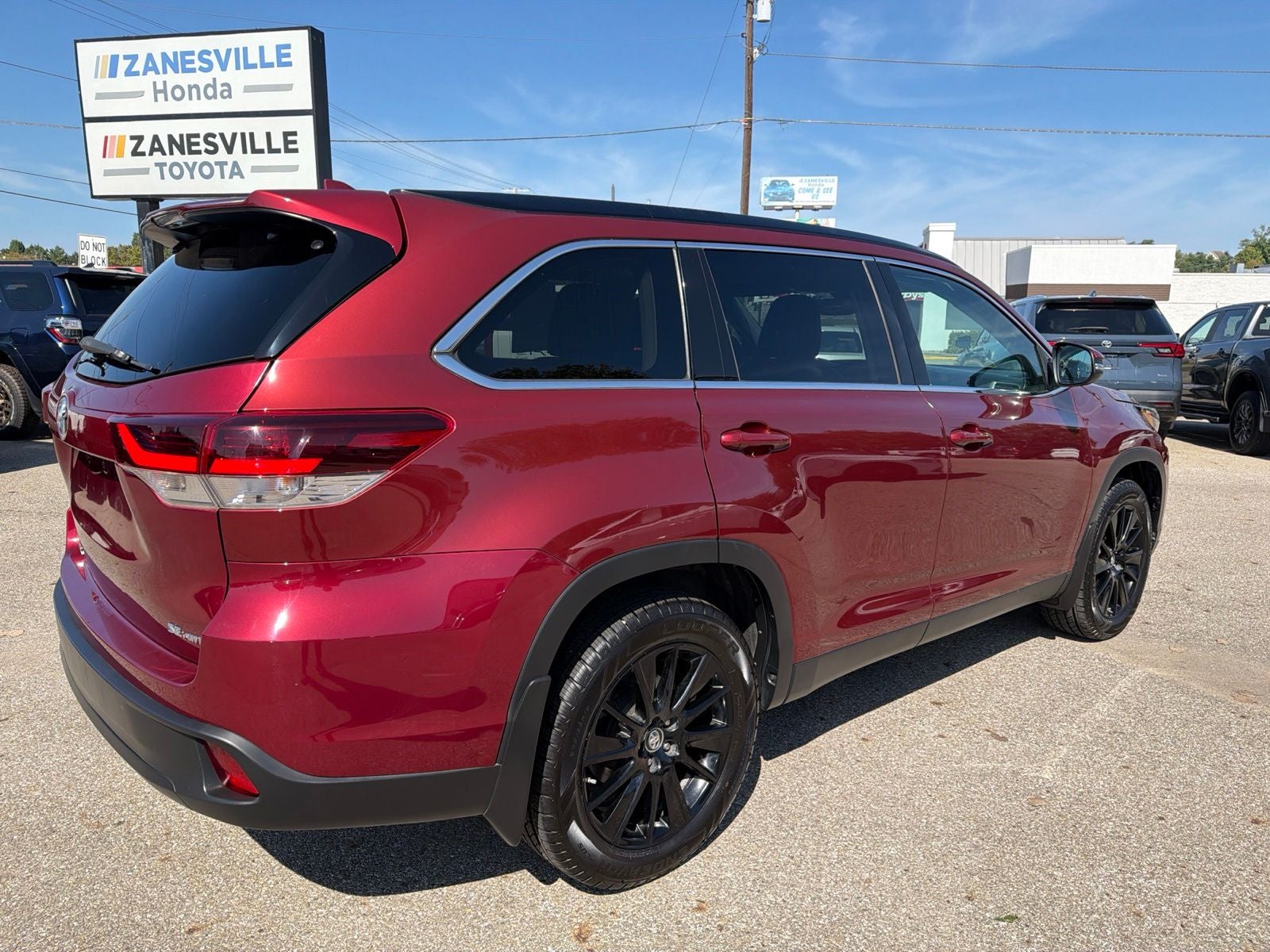 2019 Toyota Highlander SE
