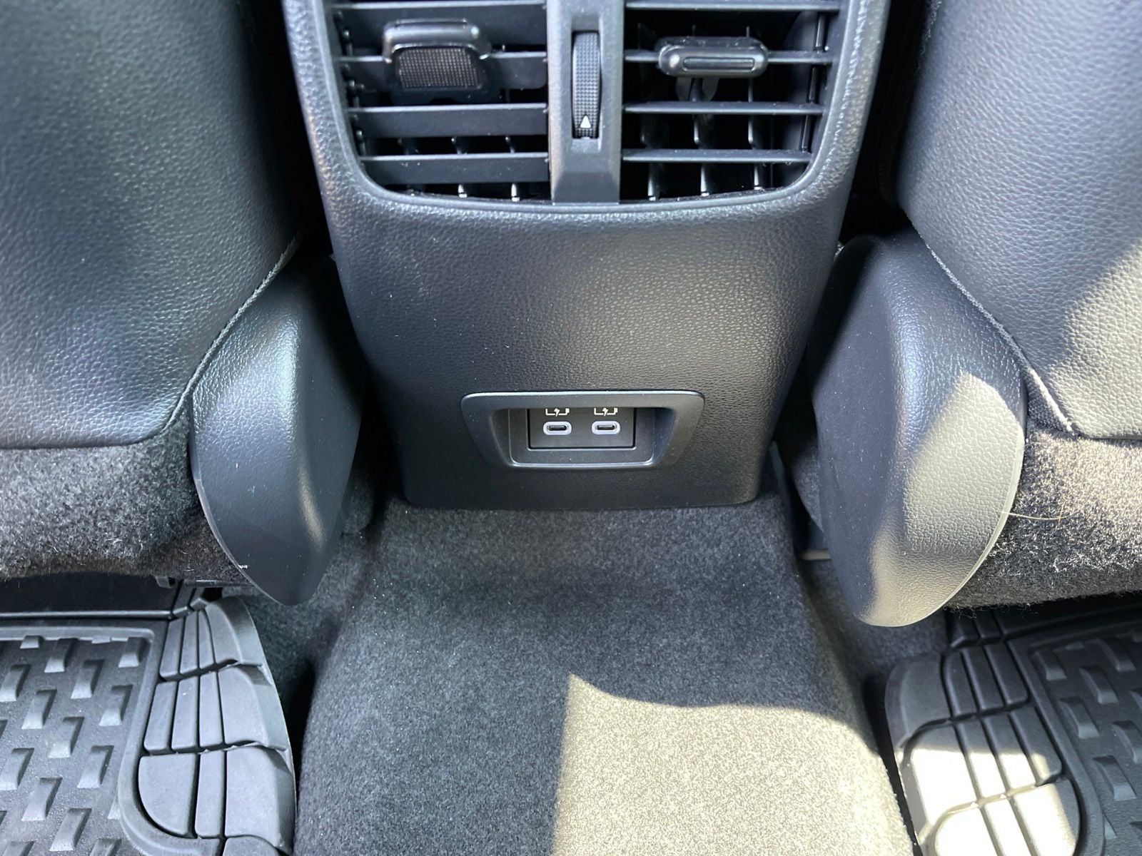 2023 Toyota Corolla Cross Hybrid XSE