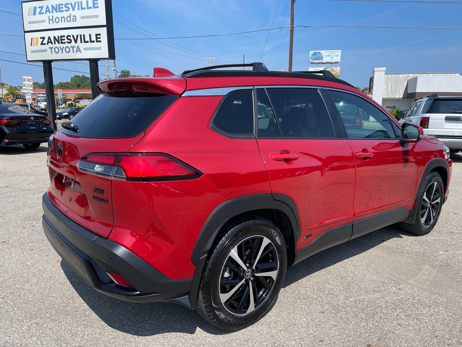 2023 Toyota Corolla Cross Hybrid XSE