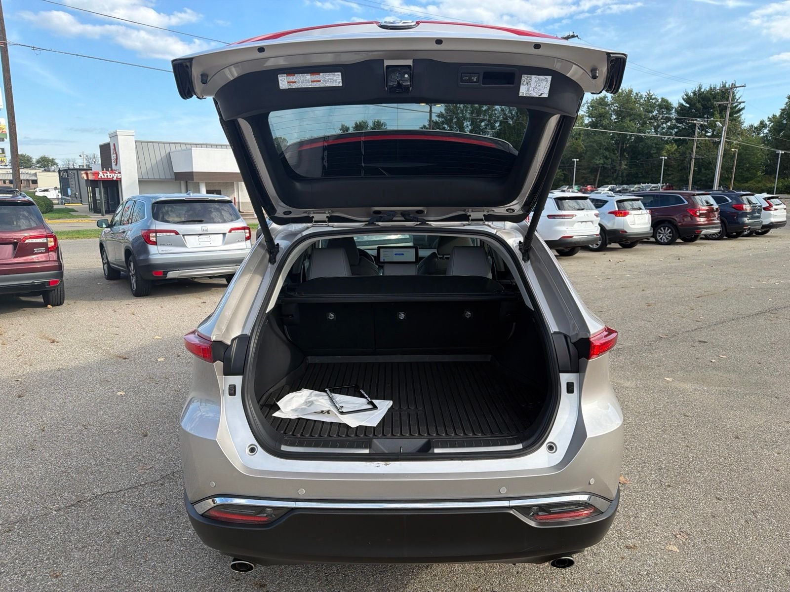 2024 Toyota Venza XLE