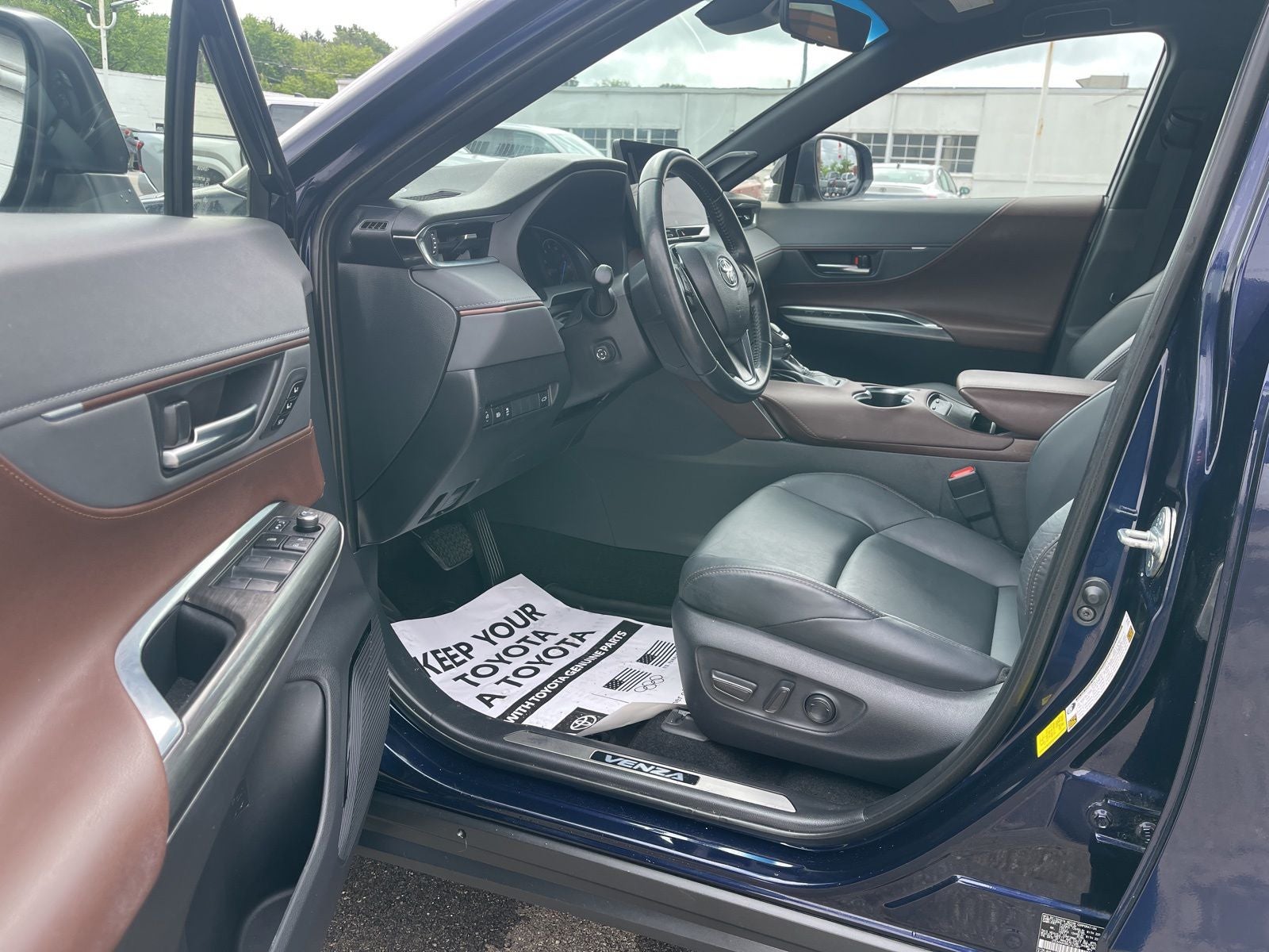 2024 Toyota Venza XLE