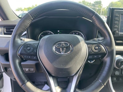 2022 Toyota RAV4 Hybrid SE