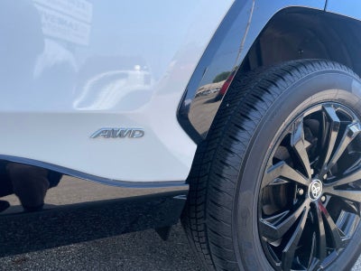 2022 Toyota RAV4 Hybrid SE
