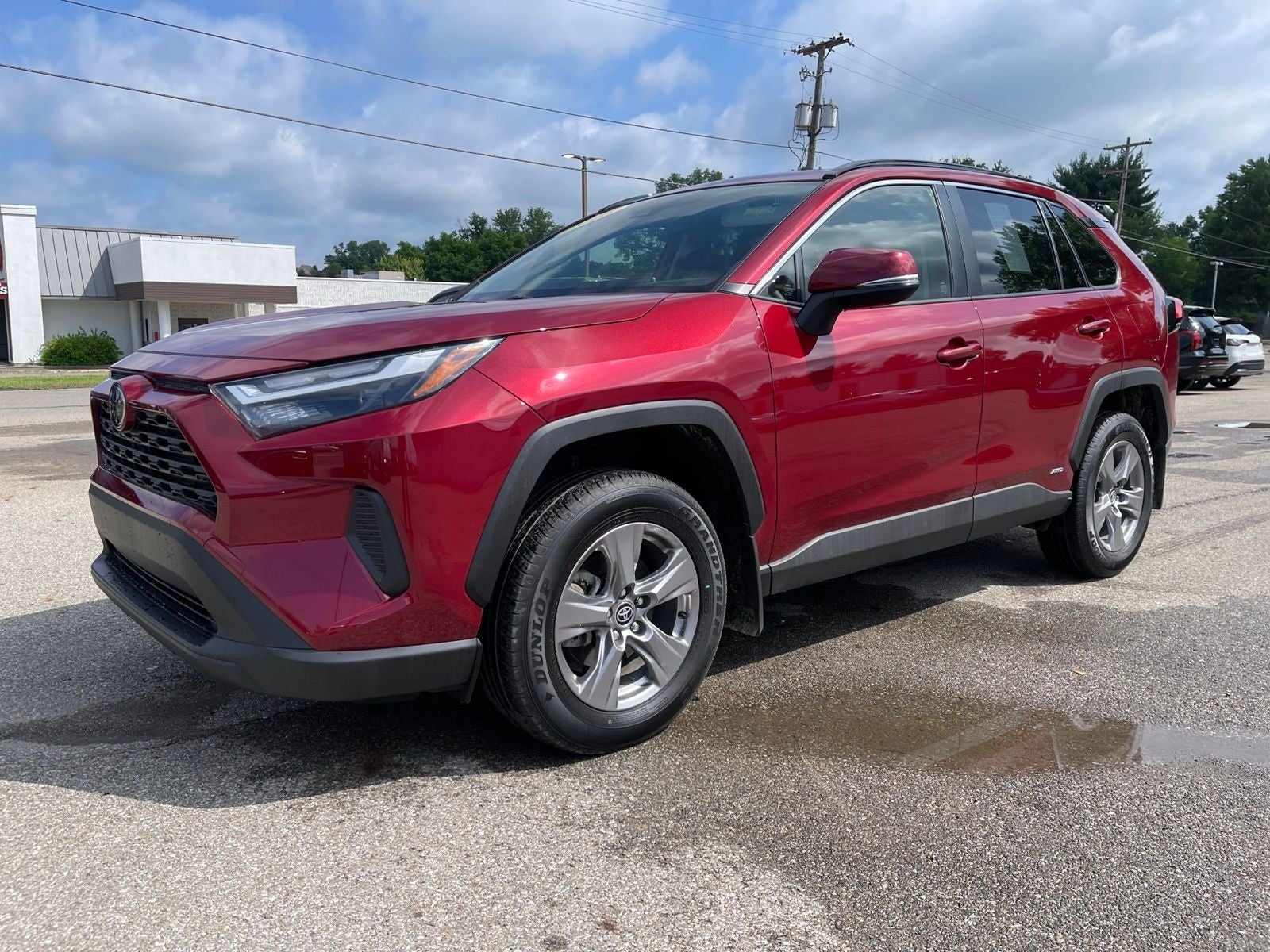 2025 Toyota RAV4 Hybrid XLE