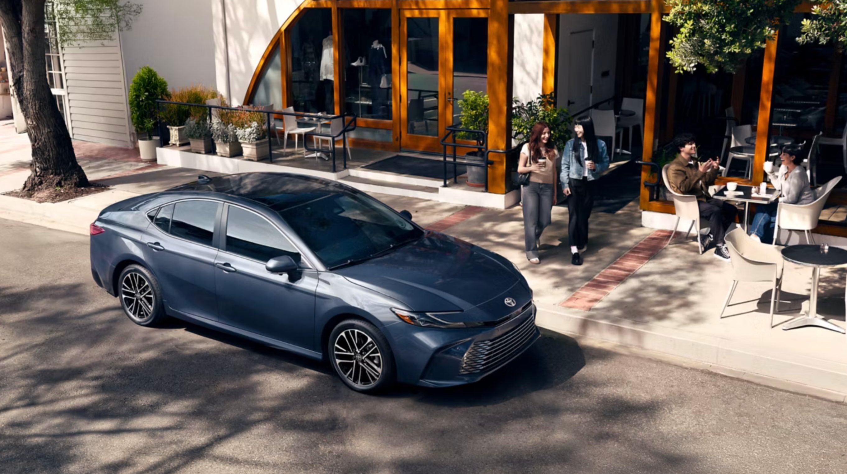 New Toyota Camry Hybrid in Zanesville, OH